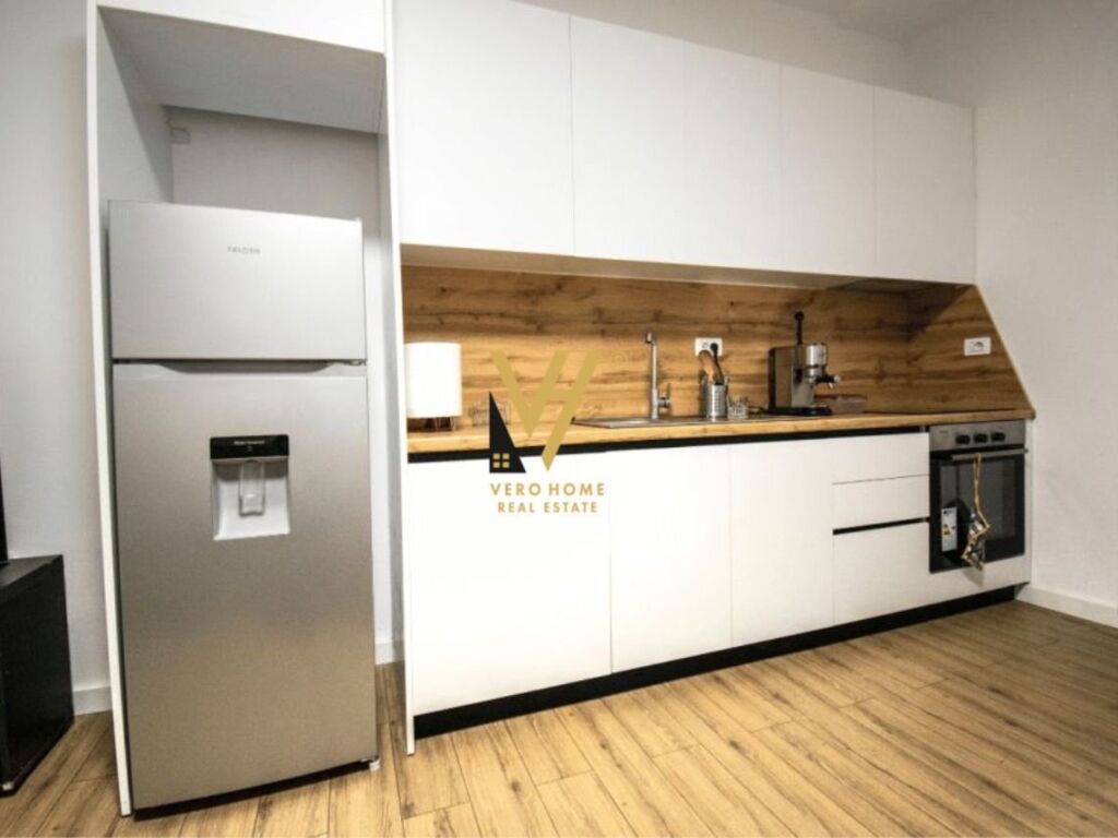 Shitet Apartament 1+1+ballkon te Rruga Irfan Tomini 83 m2 2