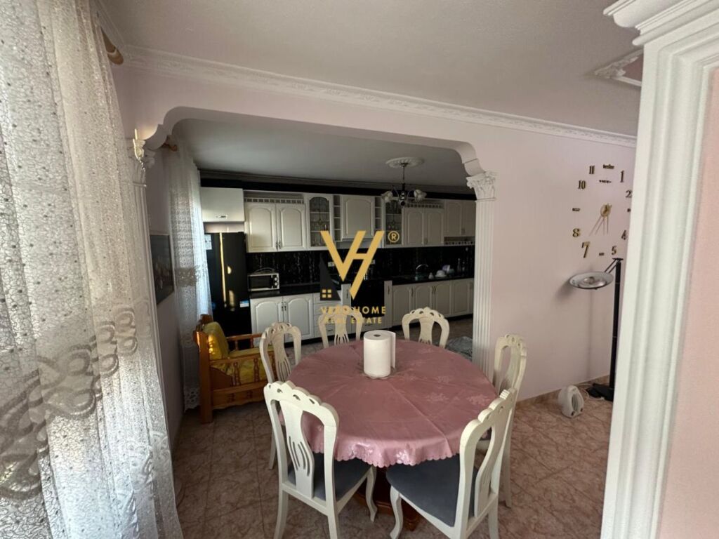 SHITET APARTAMENT 2+1+BLK TE PALLATI ME SHIGJETA 250.000 EURO 2