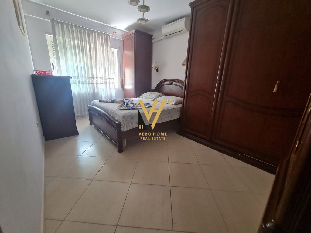 JEPET APARTAMENT 2+1 ME QIRA TE RRUGA NDRE MJEDA 70.000 LEKE 4