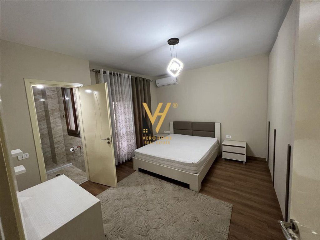 SHITET APARTAMENT 2+1+2+BLK TE KOPSHTI BOTANIK 280.000 EURO 3