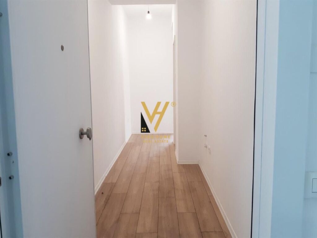 Shitet Apartament 1+1+ballkon te Kompleksi Mangalem , Ali Demi 67 m2 2