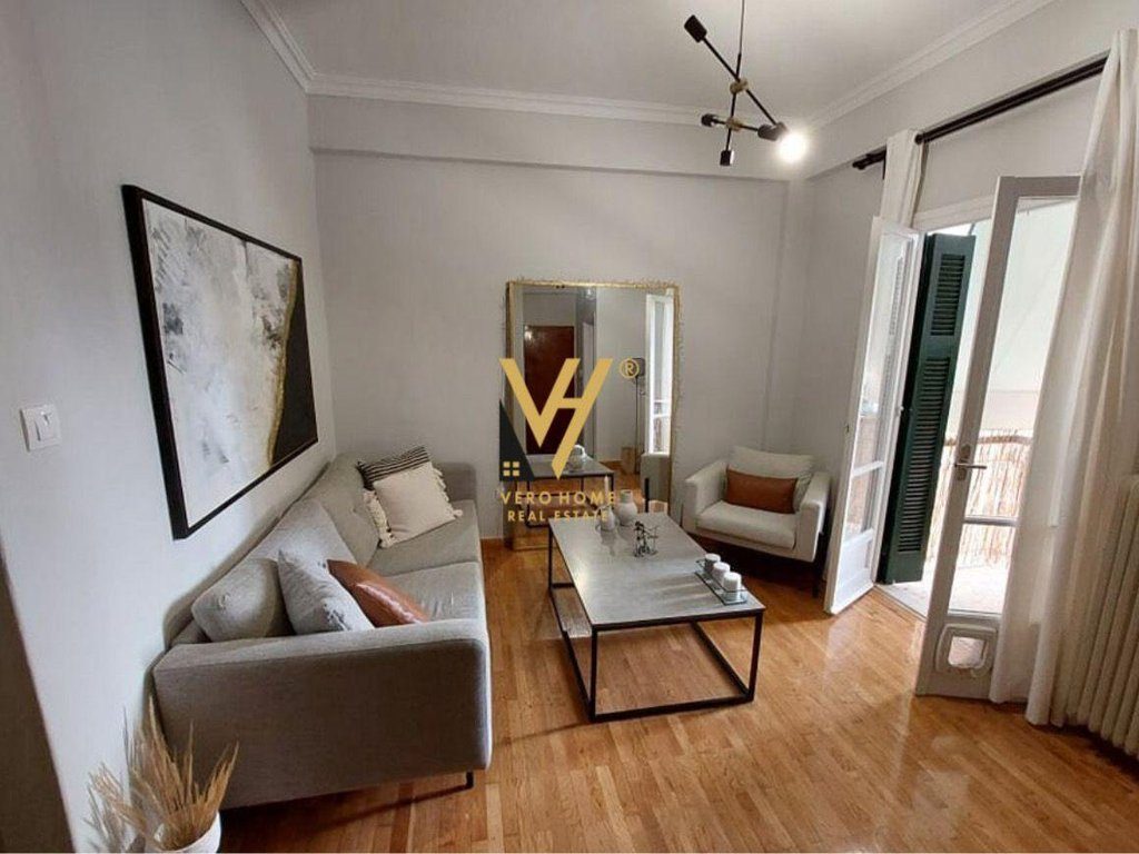 SHITET APARTAMENT 3+1+2 NE QENDER SARANDE 250.000 EURO