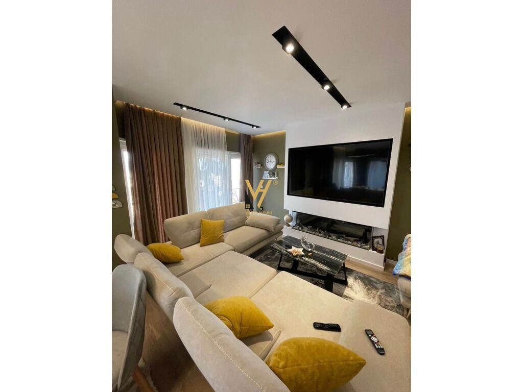 JEPET APARTAMENT 3+1+2 ME QIRA TE KODRA E DIELLIT 2, 1.200 EURO 3