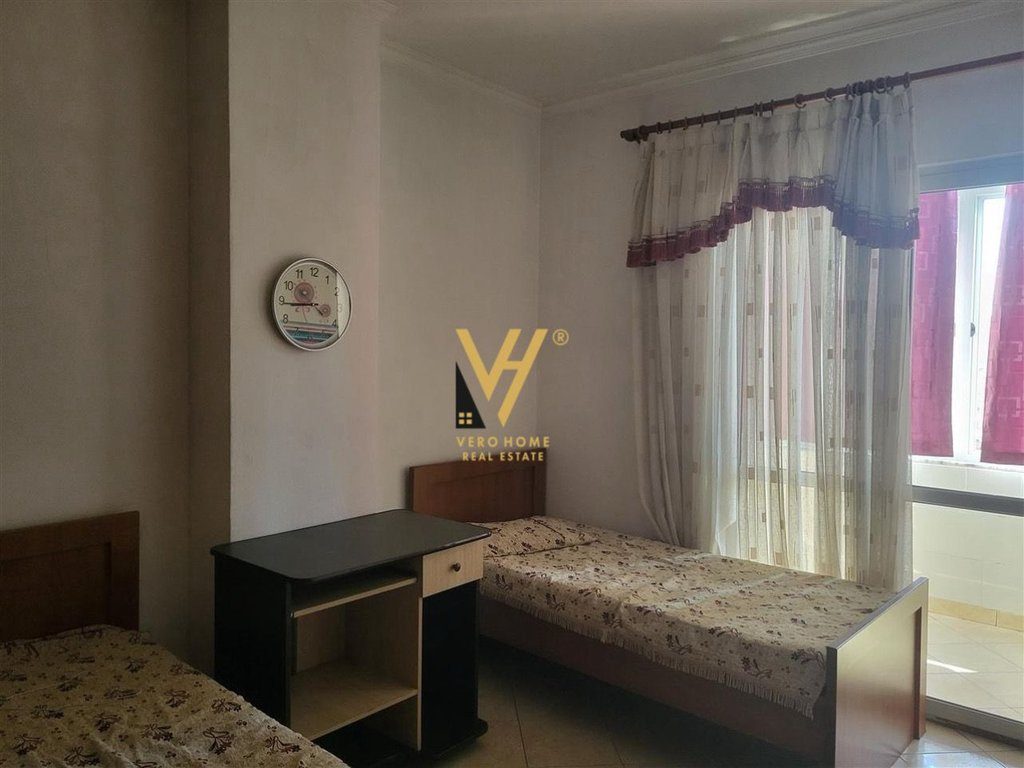 JEPET APARTAMENT 2+1+BLK ME QERA NE ASTIR 450 EURO 4