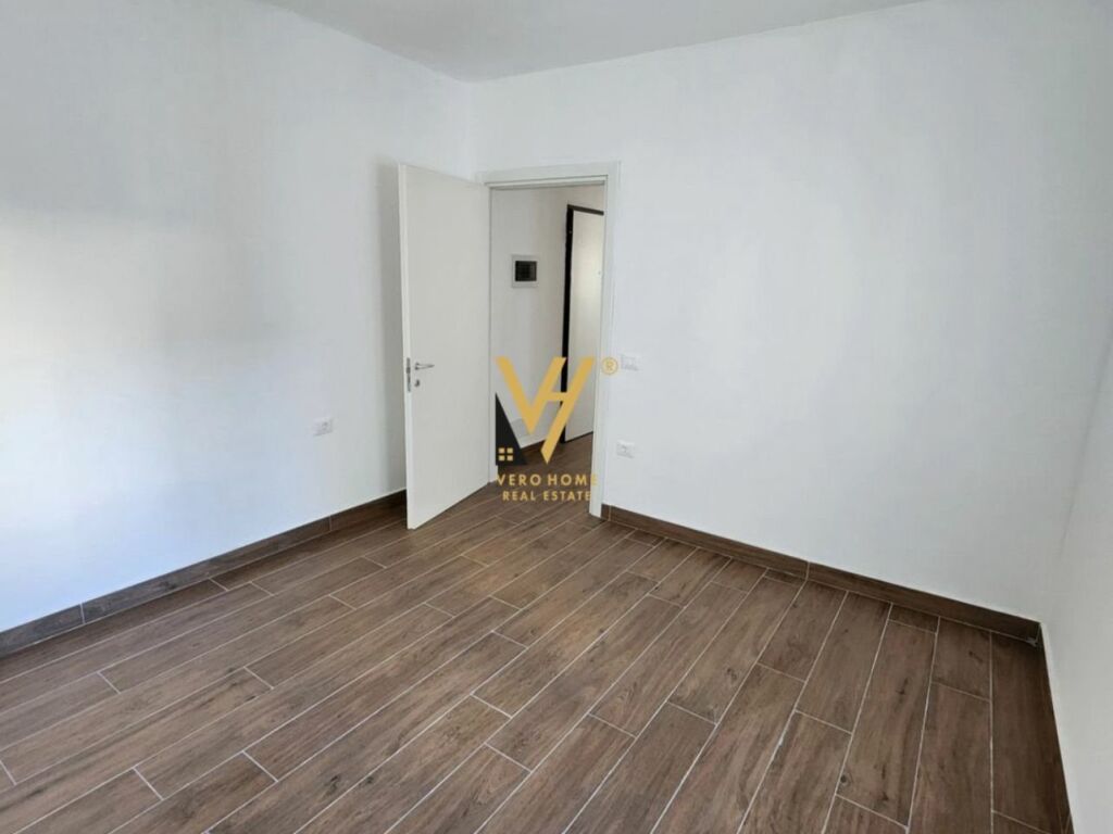 Jepet Apartament 1+1+ballkon tek hyrjes e Selites 55 m2 2