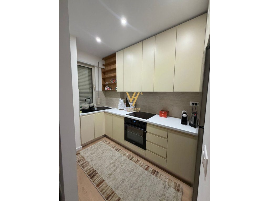 JEPET APARTAMENT 3+1+2 ME QIRA TE LIQENI I THATE 1.100 EURO 3