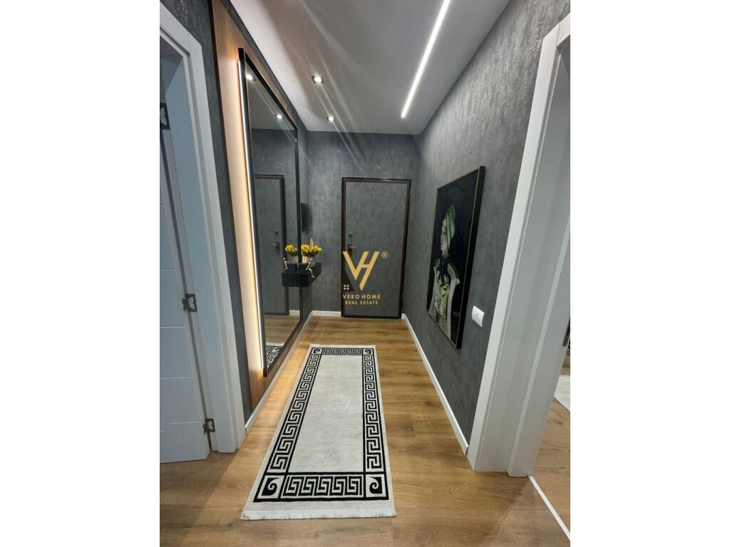 Shitet Apartament 2+1+2 te 21 Dhjetori 138 m2 3