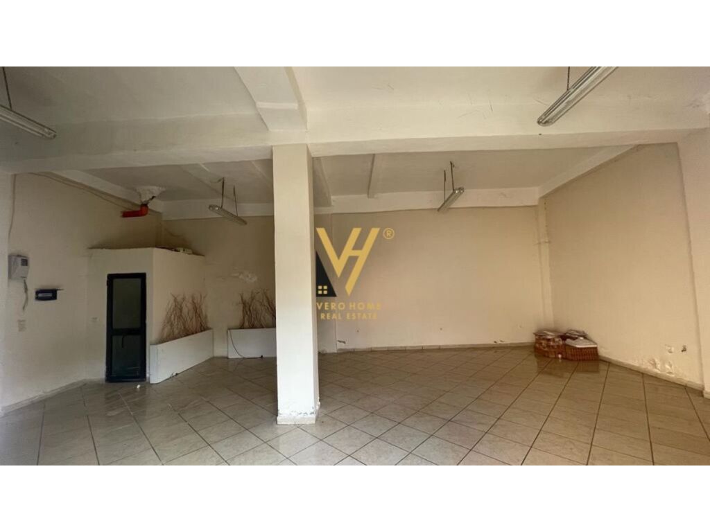 SHITET DYQAN 80 M2 NE ELBASAN 50.000 EURO