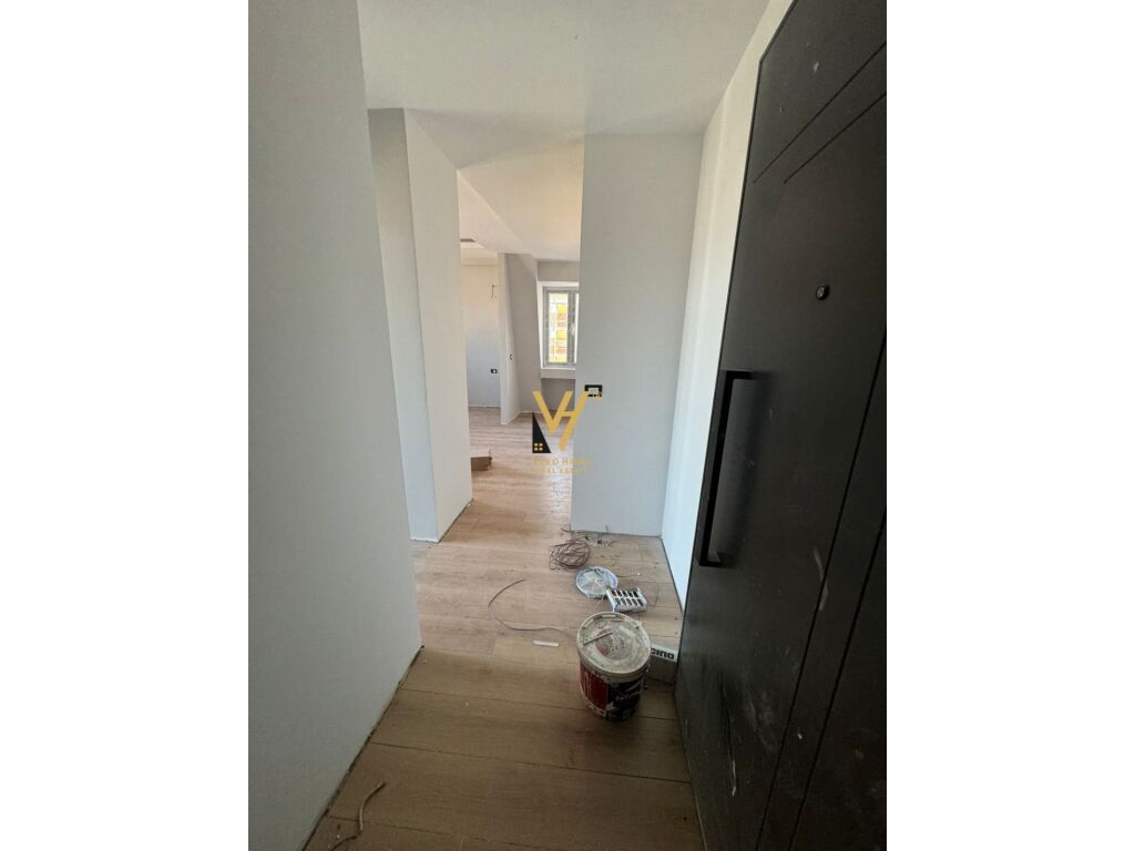 Shitet Apartament 1+1+ballkon te Rruga Sulejman Delvina 69 m2 3