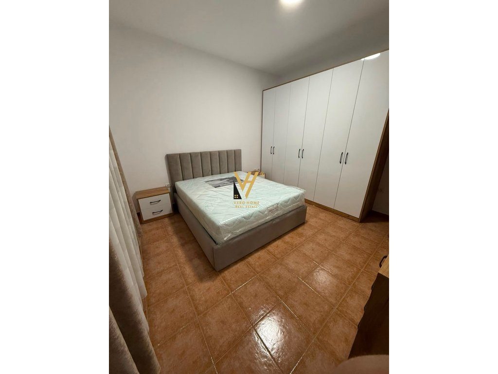 JEPET APARTAMENT 1+1 ME QERA TEK 5 MAJI 50.000 LEKE 2