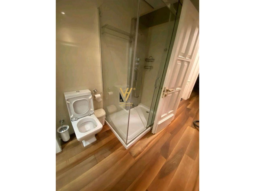 JEPET APARTAMENT 1+1+BLK ME QIRA TE SHKOLLA E KUQE 700 EURO 4