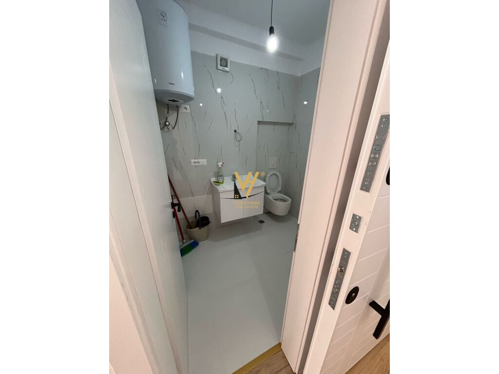 Shitet Apartament 1+1+ballkon te Rruga e Elbasanit 70 m2 2