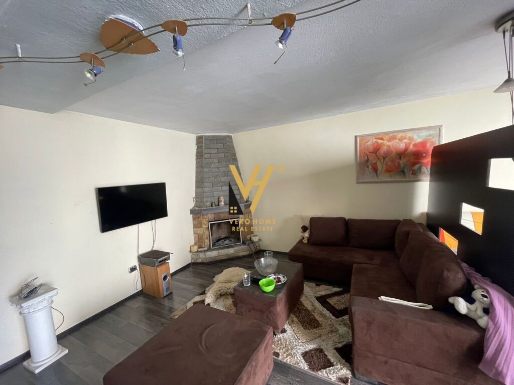 Jepet Apartament Duplex me qera te Rruga Bardhyl 170 m2 2