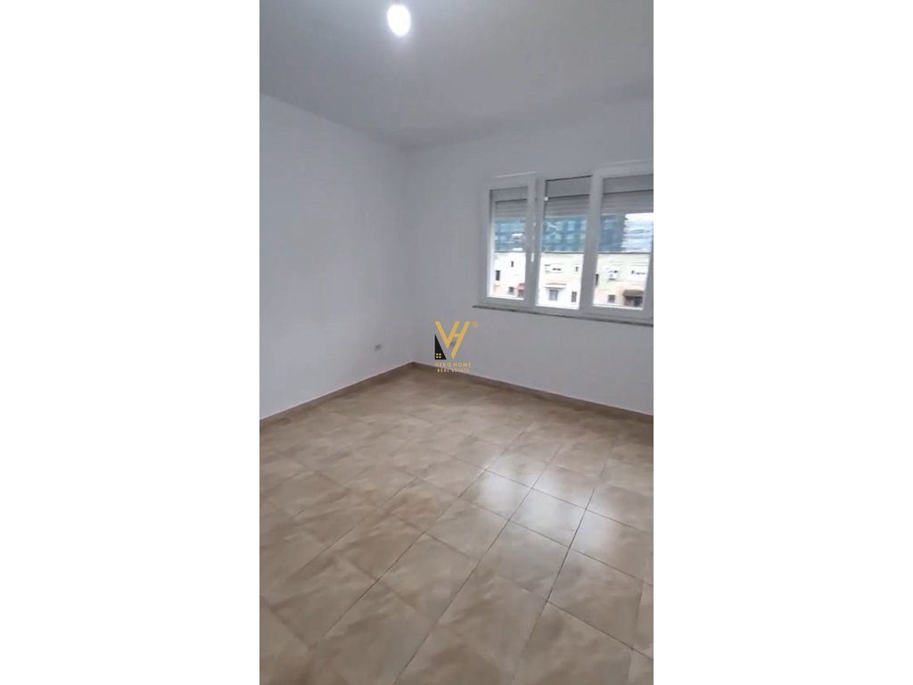 SHITET APARTAMENT 1+1+BLK TE RRUGA KAVAJES 130.000 EURO 3