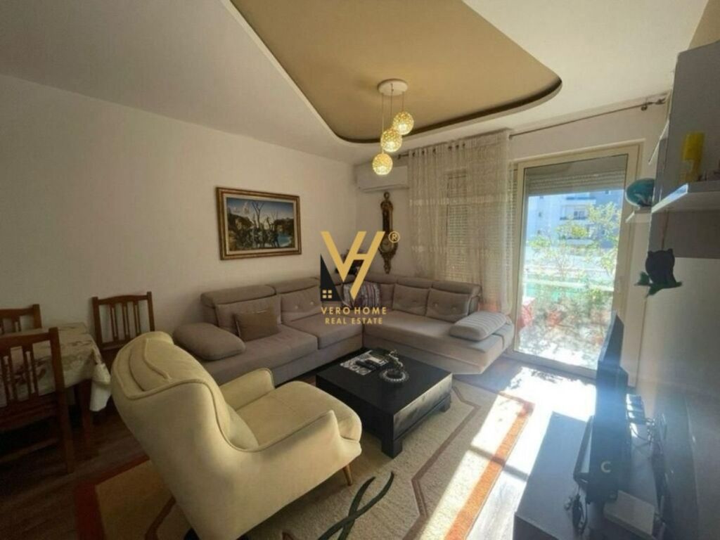 Shitet Apartament 2+1+2+ballkon te Kopshti Botanik 101 m2 2