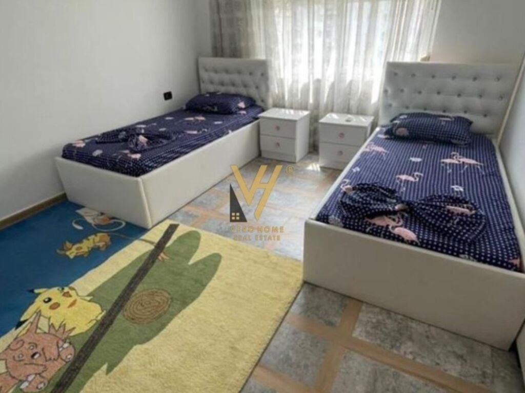Jepet apartament 2+1 me qera te Blloku 100 m2