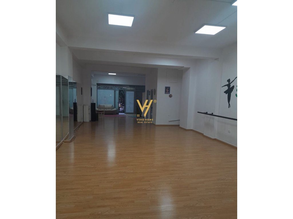 JEPET DYQAN 110 M2 ME QIRA NE ISH MISTO MAME 60.000 LEKE 1
