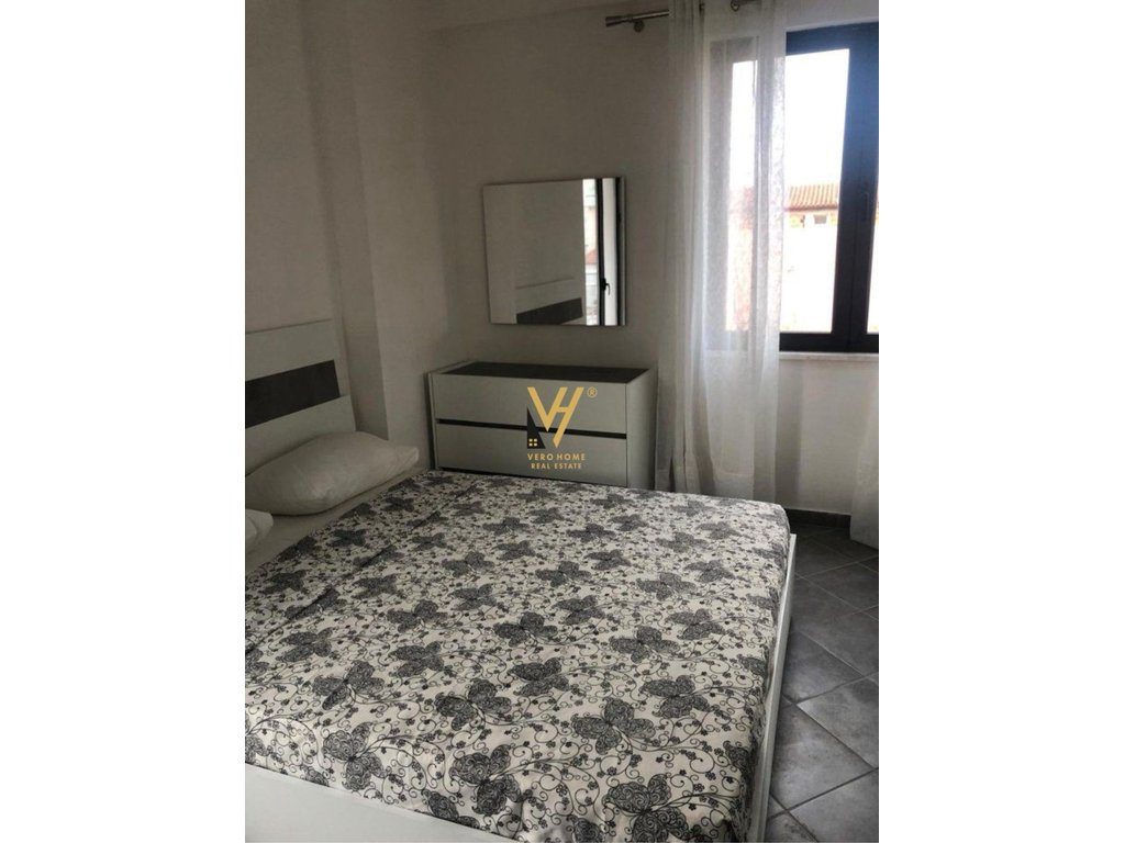 JEPET APARTAMENT 2+1+BLK ME QERA TE RRUGA E BURGUT 75.000 LEKE 4