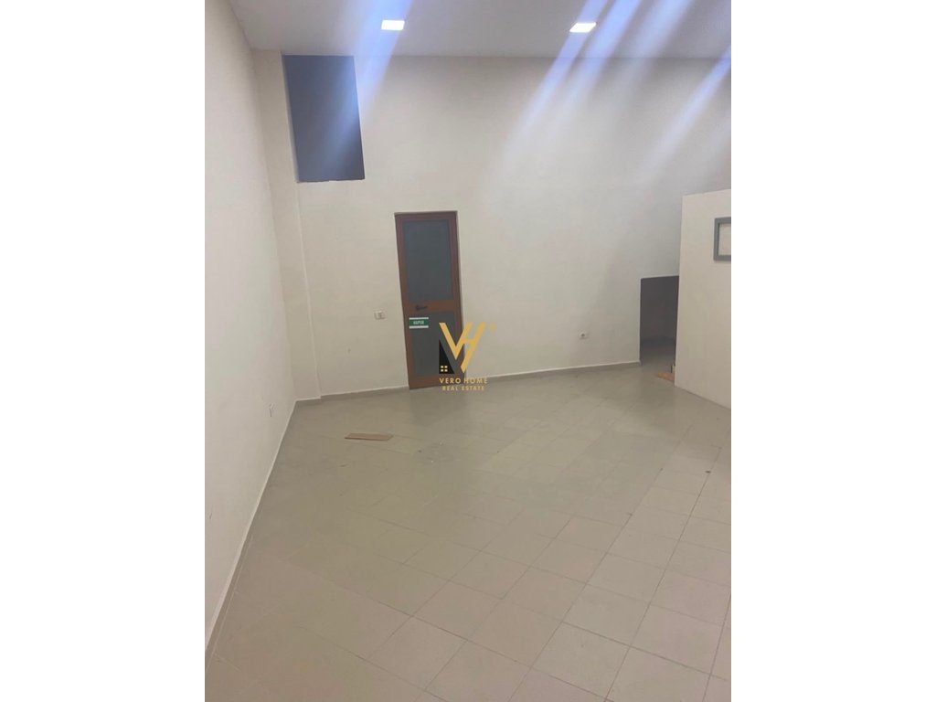 JEPET DYQAN 50 M2 ME QERA NE YZBERISHT 30.000 LEKE