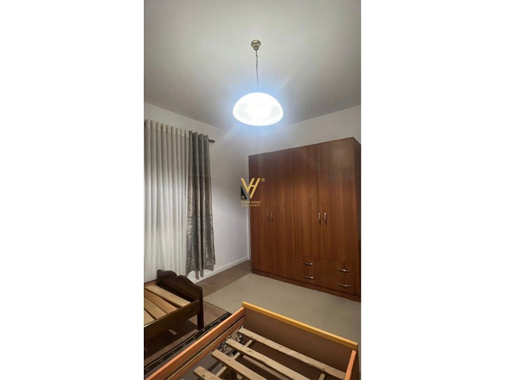 JEPET APARTAMENT 1+1 ME QIRA TE BULEVARDI I RI 400 EURO 3