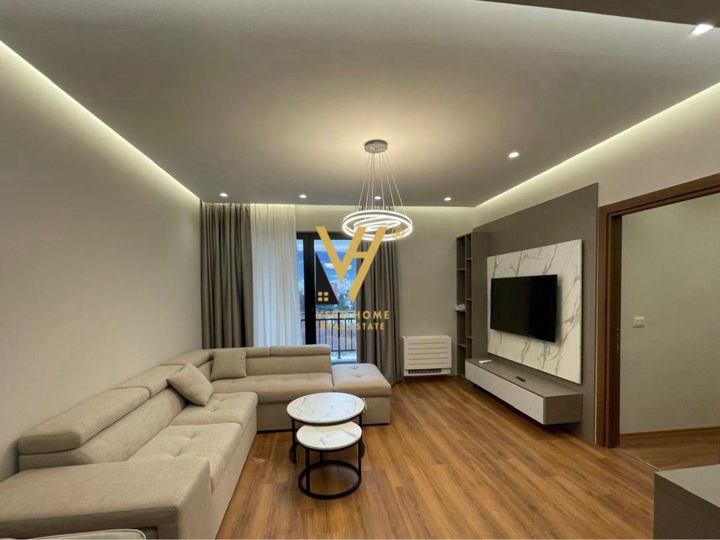 JEPET APARTAMENT 2+1+BLK ME QIRA TE RRUGA E DIBRES 85.000 LEKE