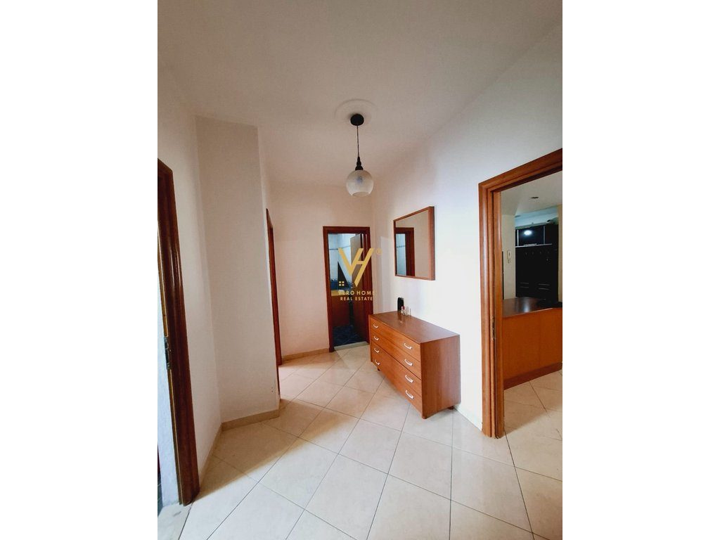 JEPET APARTAMENT 2+1+2 ME QERA TE KOPSHTI ZOOLOGJIK 570 EURO 4