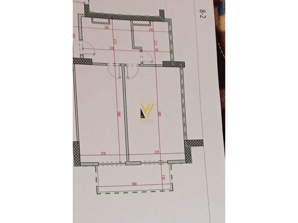 JEPET ZYRE 75 M2 ME QERA NE MYSLYM SHYR 600 EURO 4
