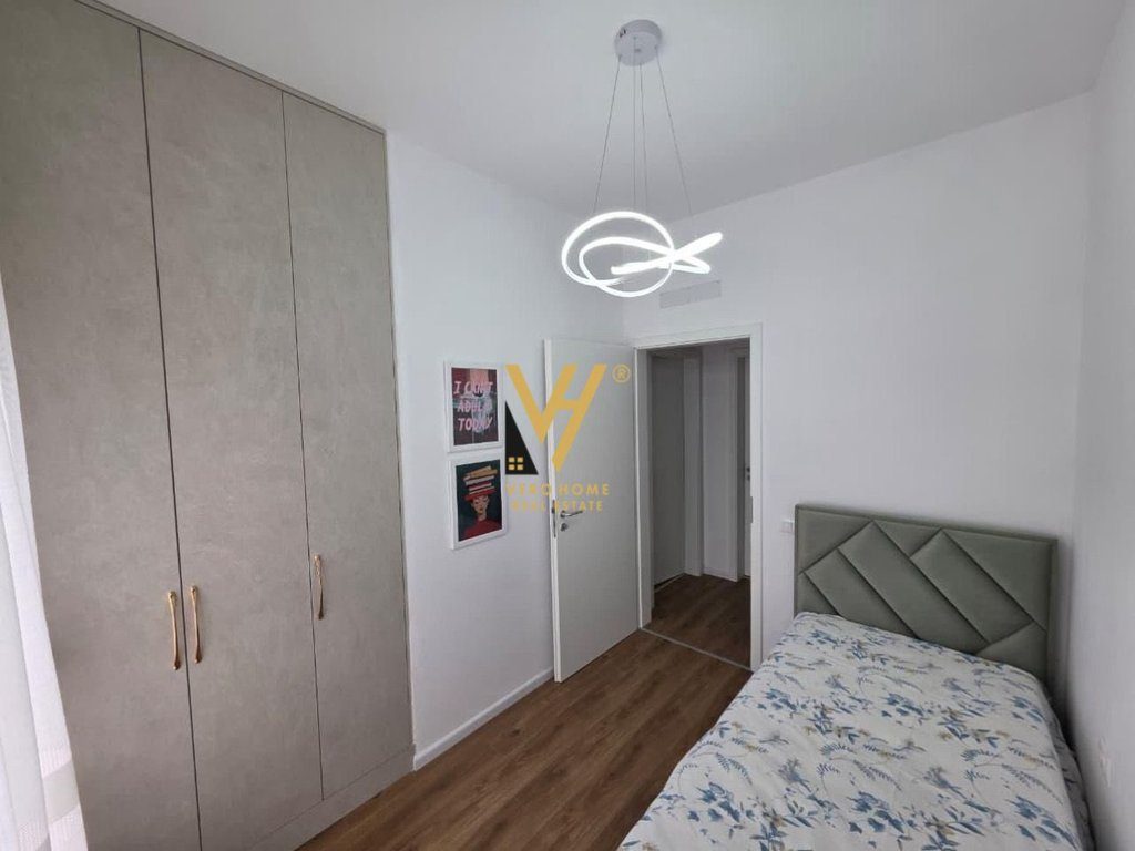 JEPET APARTAMENT 2+1+BLK ME QIRA TE KADIU, ALI DEMI 52.000 LEKE 4