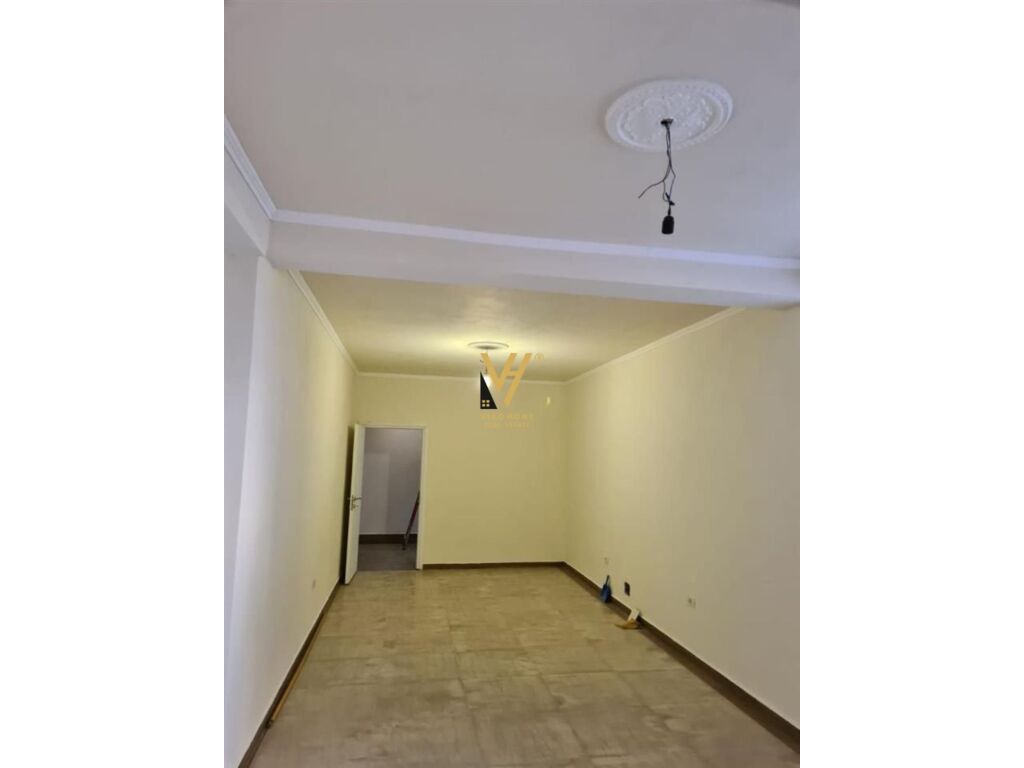 Jepet Zyre me qera te Qyteti i Studentit 140 m2 2
