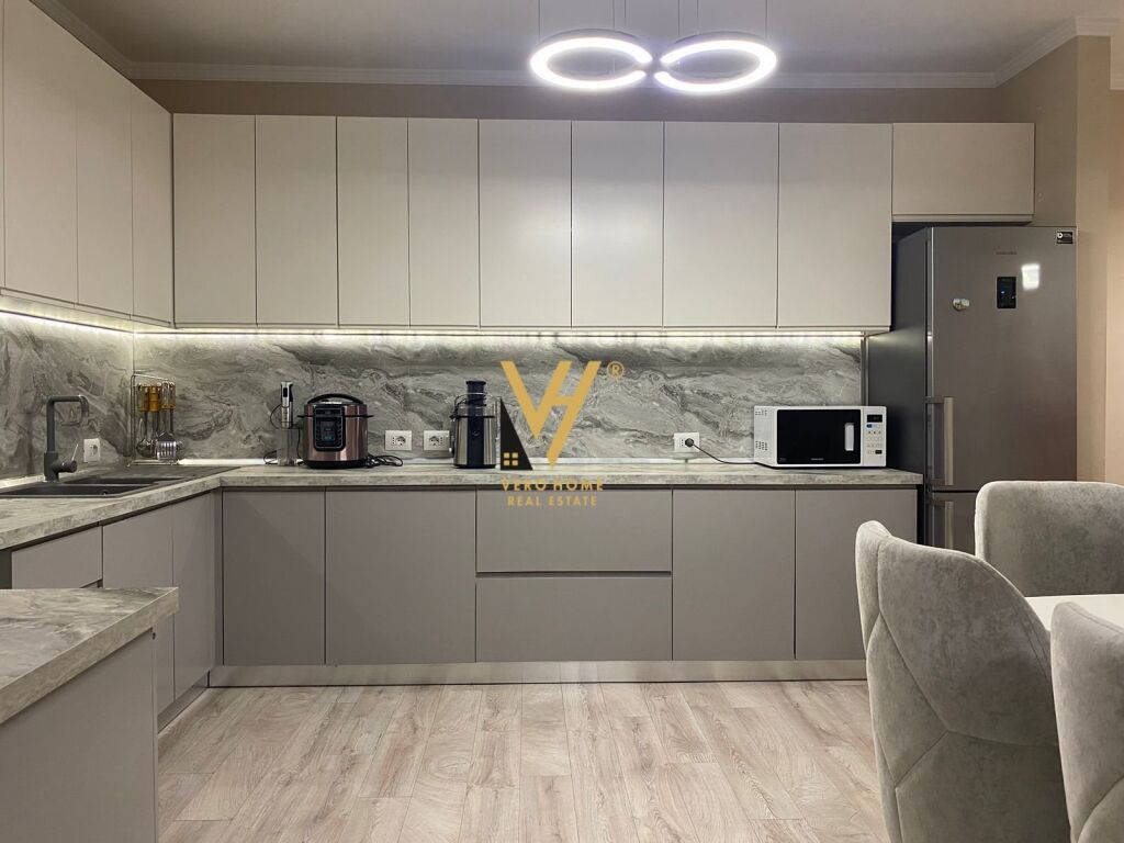 Jepet Apartament 2+1+2+ballkon me qera te Kompleksi Golden Park 105 m2 4