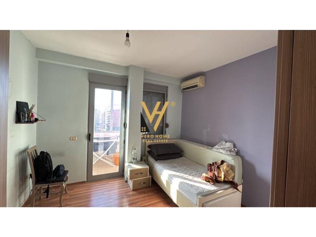 Jepet Apartament 3+1+2+ballkon me qera te Rruga e Kavajes 130 m2 4