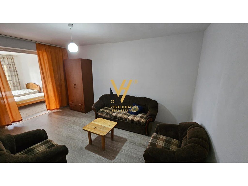 JEPET APARTAMENT 1+1 ME QIRA TE RRUGA SAMI FRASHERI 450 EURO