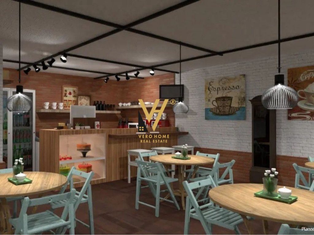 JEPET AMBIENT PER BAR KAFE 90 M2 ME QERA TE KOMUNA E PARISIT , PRANE LULISHTES 2.500 EURO