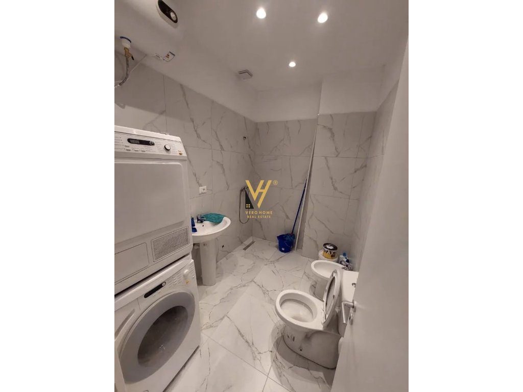 JEPET APARTAMENT 1+1 ME QERA TEK KODRA E DIELLIT 55.000 LEKE 4