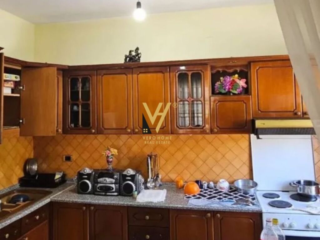Shitet Shtepi Private edhe Truall te Plazhi i Vjeter , Vlore 602 m2 2