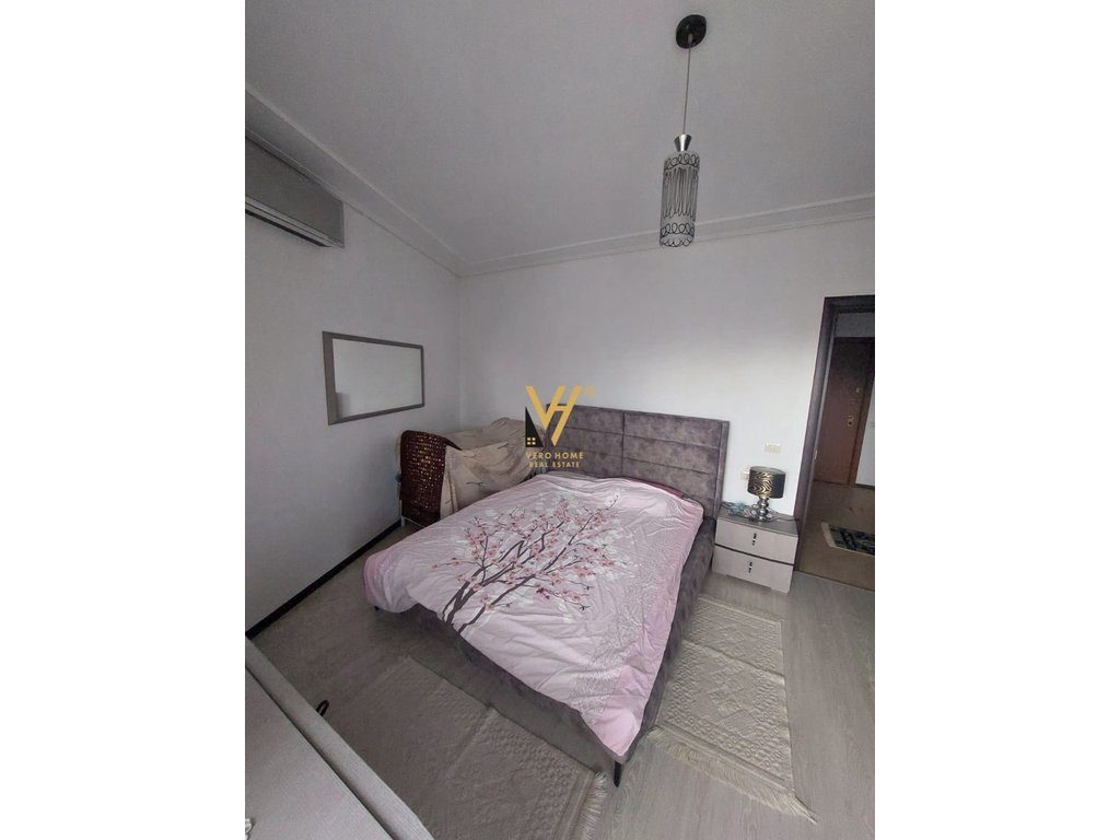 JEPET APARTAMENT 2+1+2+3BLK ME QERA TE ATSH 1.000 EURO 2