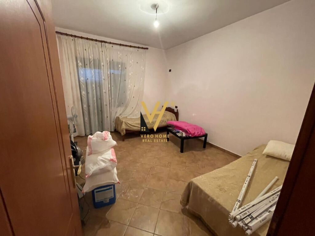 Shitet vile tre kateshe ne Selite 353 m2 4