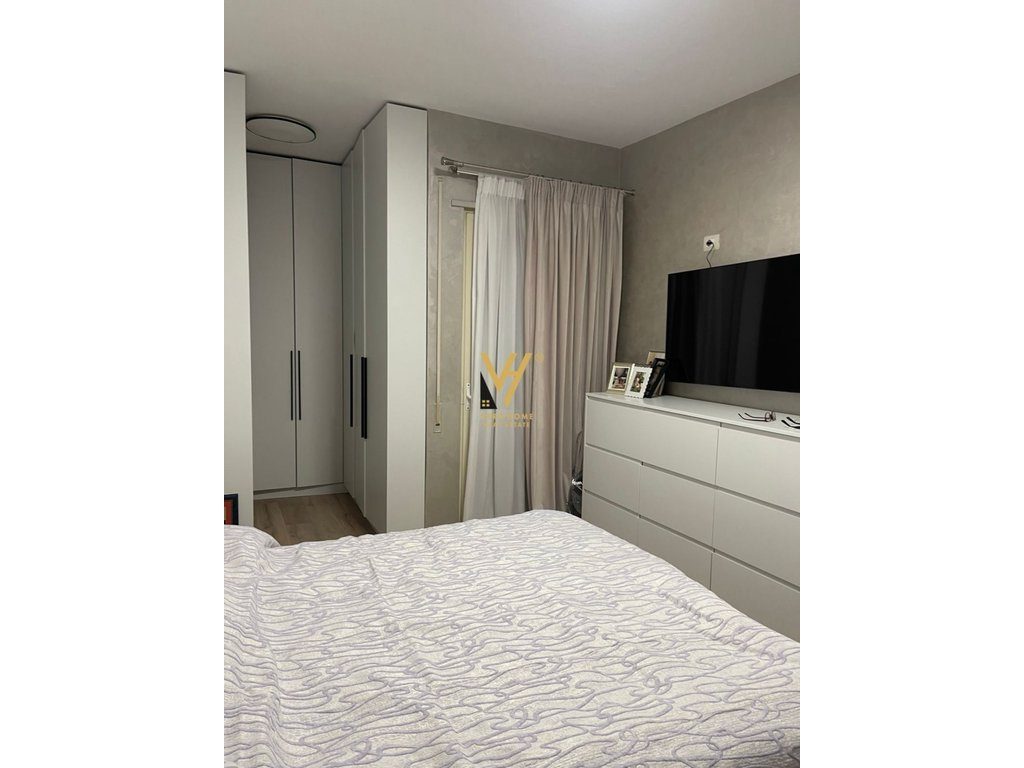 JEPET APARTAMENT 1+1+BLK ME QERA TEK KOPSHTI BOTANIK 65.000 LEKE 3