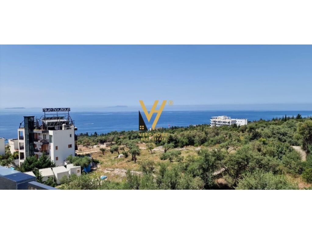 Shitet Apartament 3+1+2+ballkon te Harmonia Resort ne Dhermi 137 m2