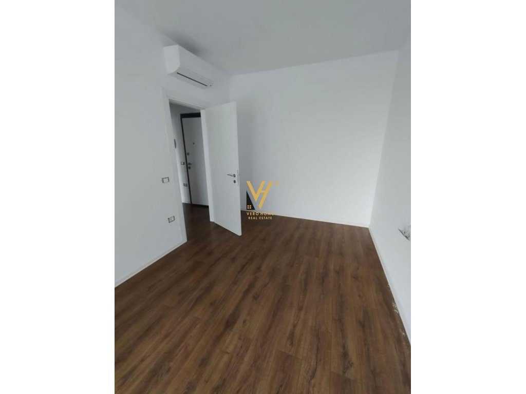 JEPET APARTAMENT 1+1 ME QIRA TE BULEVARDI I RI 500 EURO 2