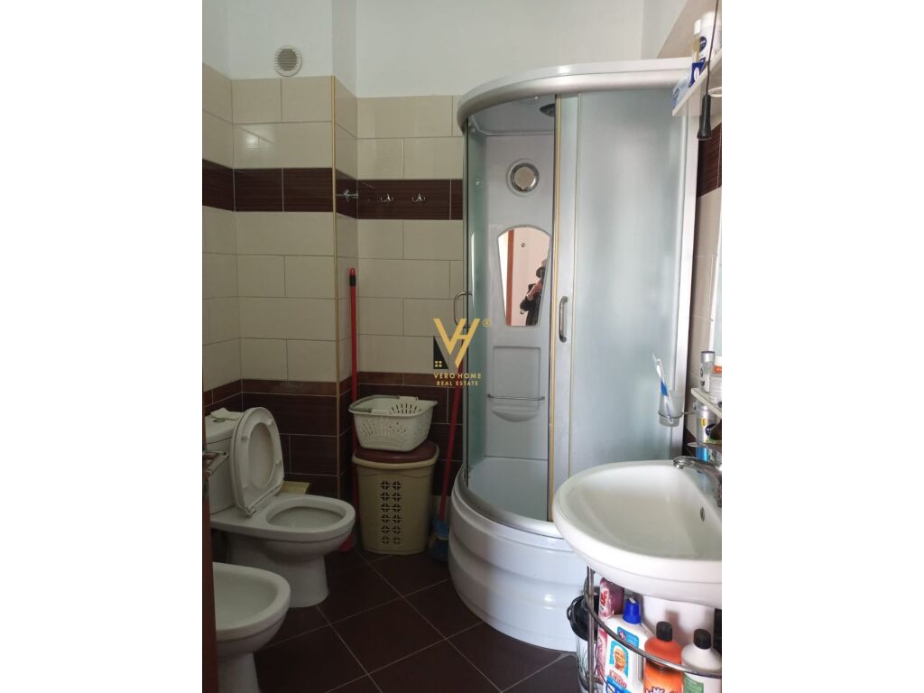 Shitet Apartament 2+1+2+ballkon te Uzina e Traktoreve 94 m2 4