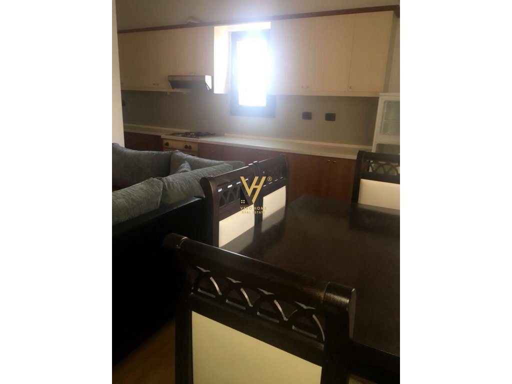 JEPET APARTAMENT 3+1+BLK ME QIRA TE FAKULTETI EKONOMIK 60.000 LEKE 2