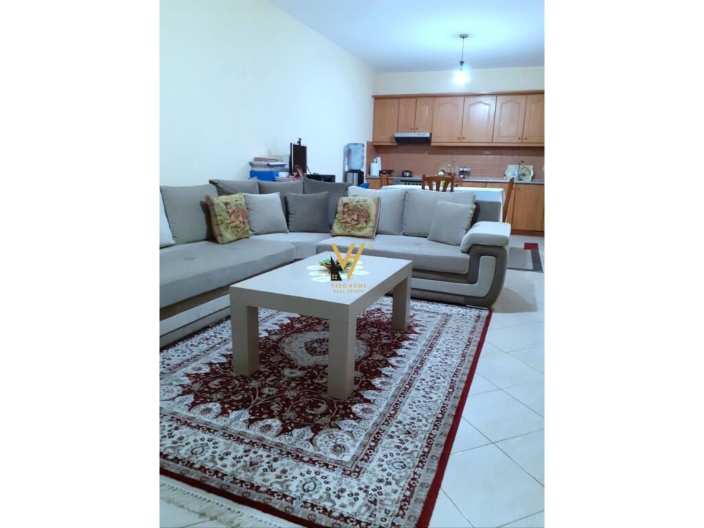 Shitet Apartament 1+1+ballkon ne Orikum 82 m2 2
