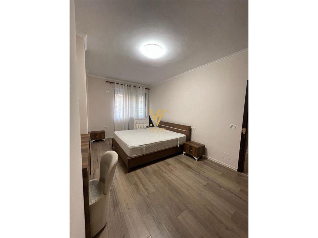 JEPET APARTAMENT 2+1+BLK ME QERA NE FRESK 450 EURO 3