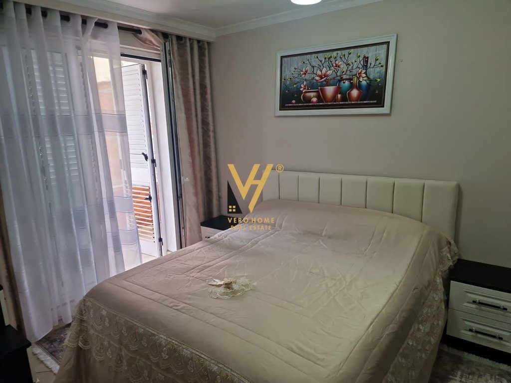 JEPET APARTAMENT 2+1+BLK ME QIRA TE ZOGU I ZI 60.000 LEKE 3