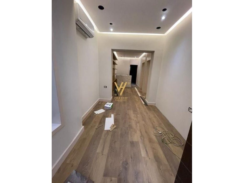 JEPET DYQAN 70 M2 ME QIRA TE KOMUNA E PARISIT 1.500 EURO 3