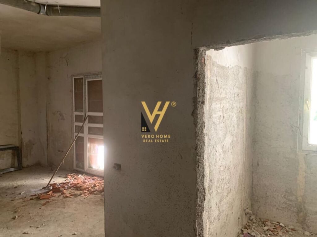 Shitet Apartament 1+1 te Durres 65 m2 3