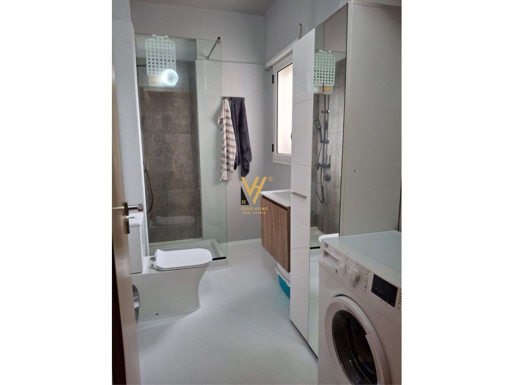 SHITET APARTAMENT 1+1+2 BLK NE VLORE 118.000 EURO 2