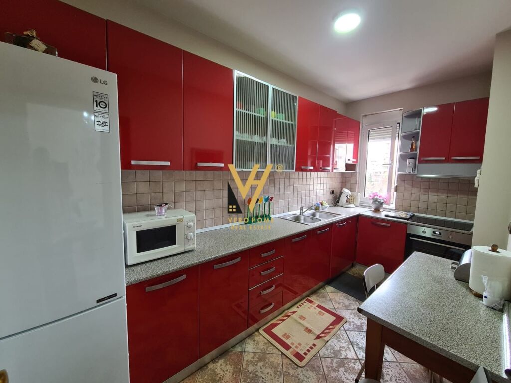 Jepet Apartament 2+1+2 me qera te Rruga Sami Frasheri, Bllok 105 m2 2