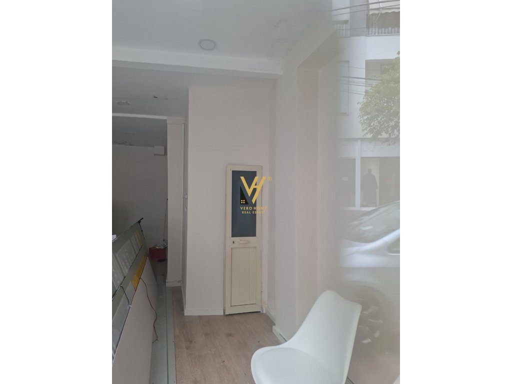 JEPET DYQAN 25 M2 ME QERA TE KOMUNA PARISIT 70.000 LEKE 3
